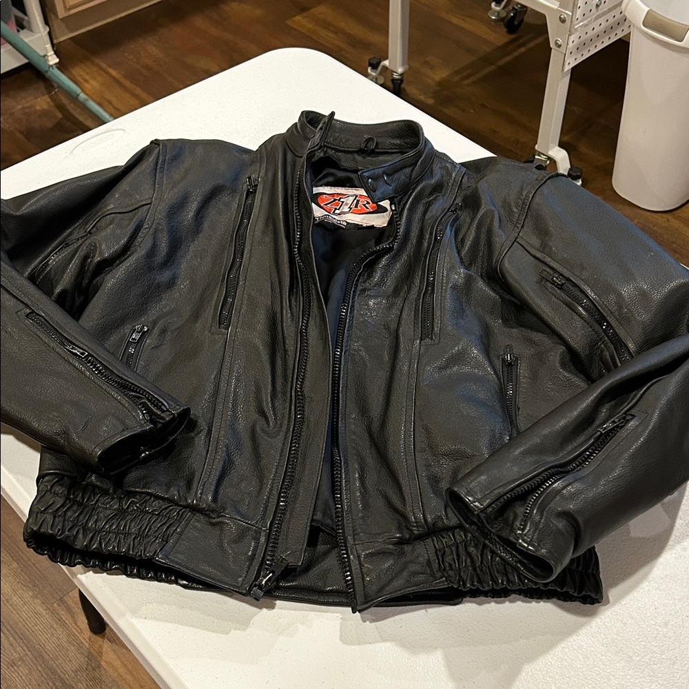 Vintage Z1R Black Leather Men’s Motorcycle Jacket